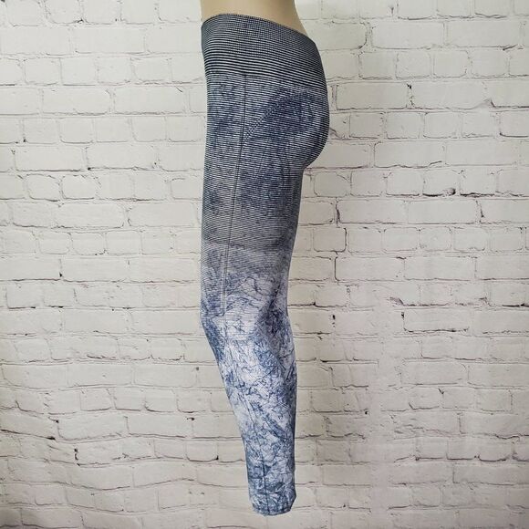 𝅺lululemon Ebb to Train Tight Wash White Black Luna 4 - Picture 4 of 9